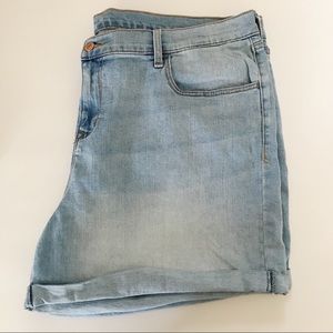 OLD NAVY | Light Wash Cuffed Jean Shorts 20